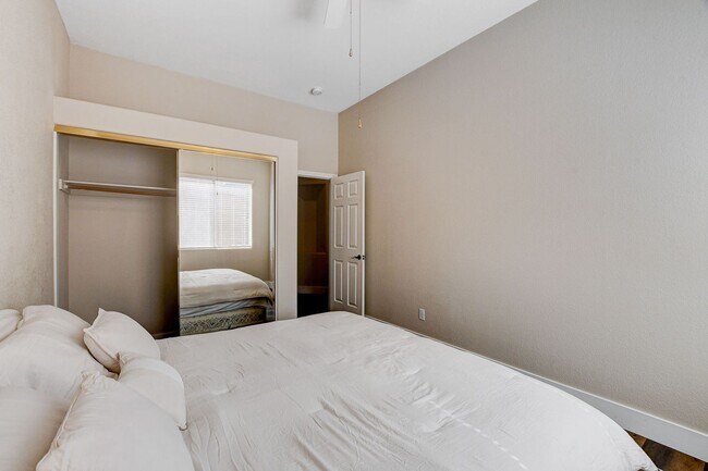 Building Photo - QUALITY FULLY FURNISHED SEVEN HILLS HOME WITH A PRIVATE POOL AND SPA