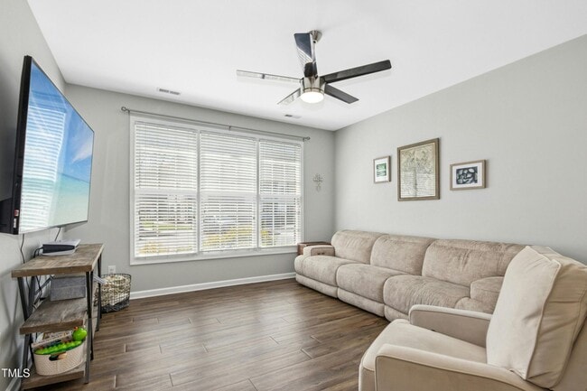 Building Photo - 2212 kurdrow - Bev Roberts Rentals and pro...