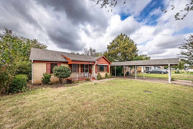 Building Photo - 1416 NW 23rd St