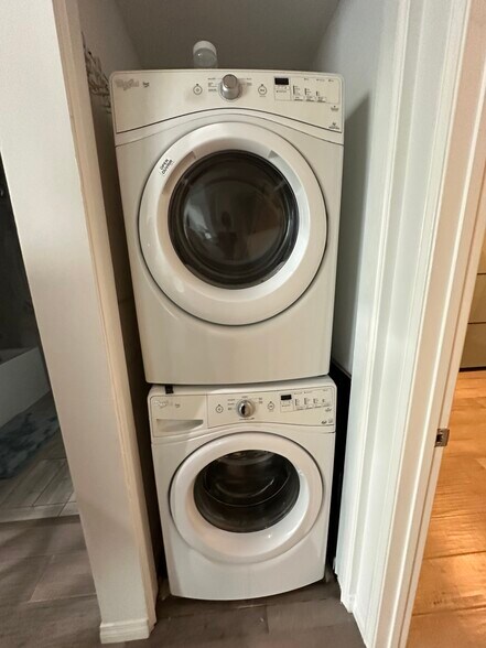 Laundry Inside - 12222 Wilshire Blvd