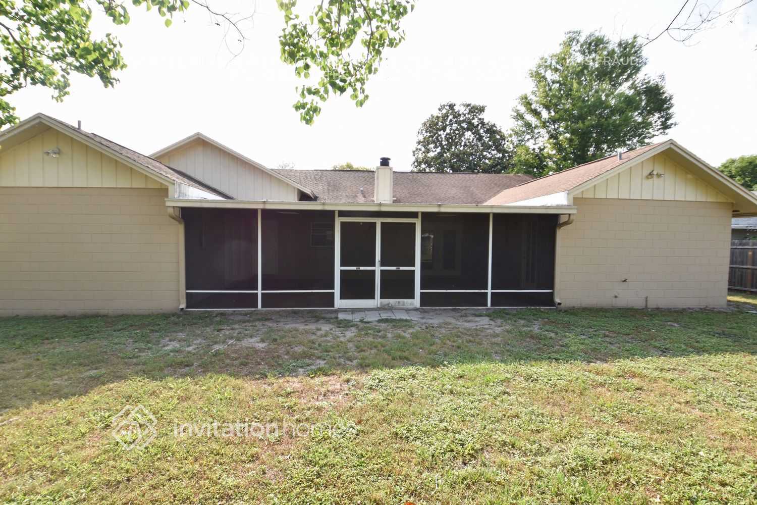 Building Photo - 3061 Nicholson Dr