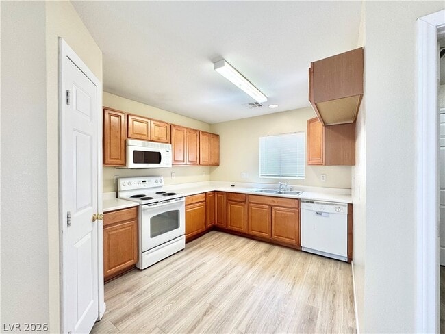 Building Photo - 1360 Bourbon St