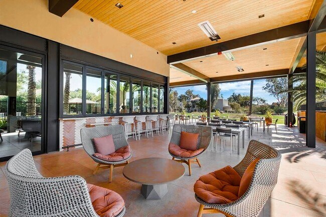 Building Photo - Furnished 2-Bed, 2-Bath Condo in Gainey Ranch