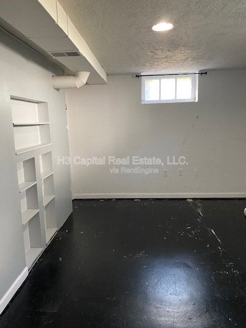 Building Photo - 1215 W Main St