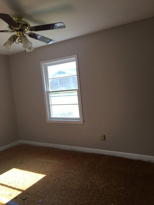 Building Photo - 3718 Bann Ave