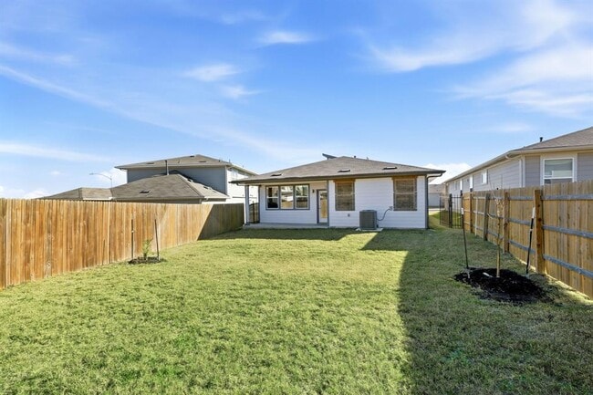 Building Photo - 10912 Fulton Ave