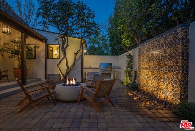 Building Photo - 4265 Denny Ave