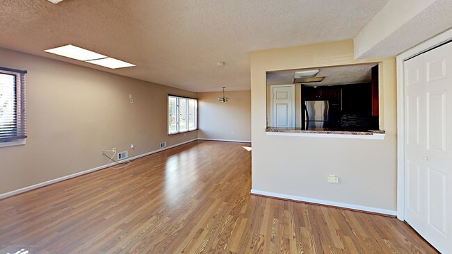 Building Photo - 121 Brandywine Ct