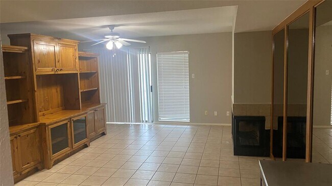 Building Photo - 14777 Wunderlich Dr