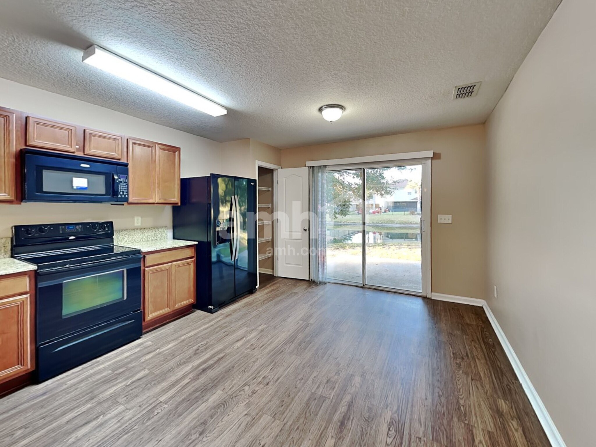 Building Photo - 12618 Wooded Bluff Ct