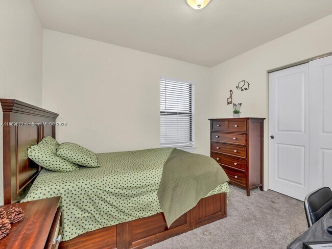 Building Photo - 3041 Hibiscus Ave