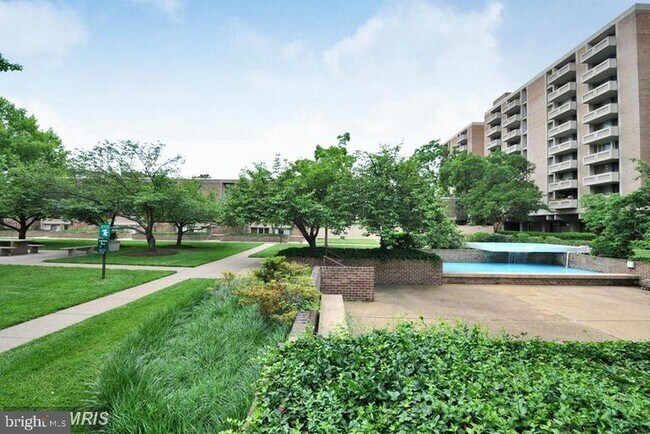 Building Photo - 1250 4th St SW