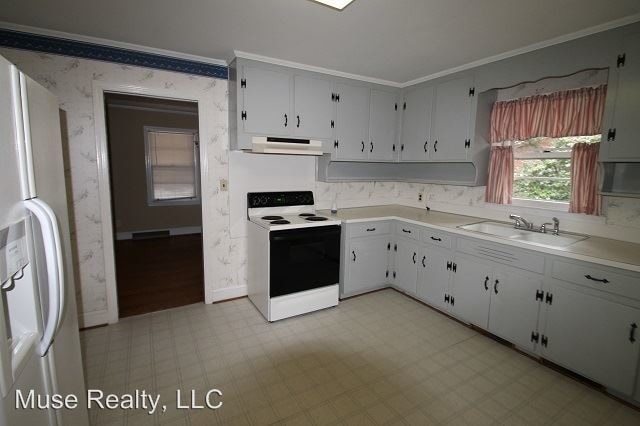 Building Photo - 3 br, 2 bath House - 957 Cherry Road