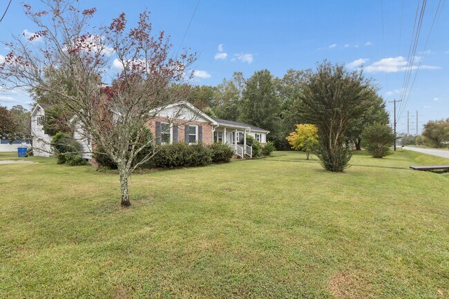 Building Photo - 3605 Weiss Ln