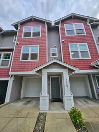 Building Photo - Beautiful 2 Bed 2.5 Bath in New Holly