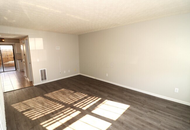 Building Photo - 8176 Rochester Way