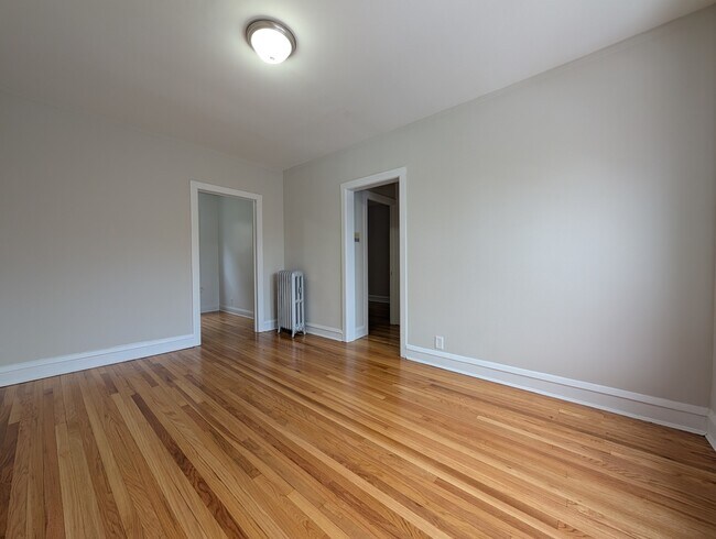 Building Photo - 2706 N Spaulding Ave