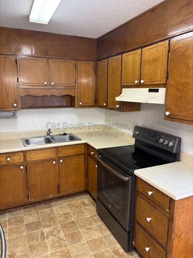 Building Photo - 6427 Lanier Dr