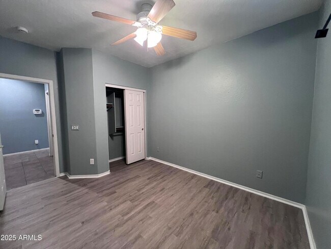 Building Photo - 1961 E Shannon St