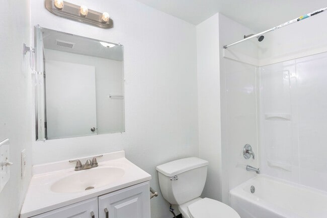 Building Photo - 5240 S Tacoma Way