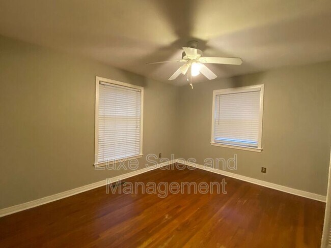 Building Photo - 1118 Idaho St