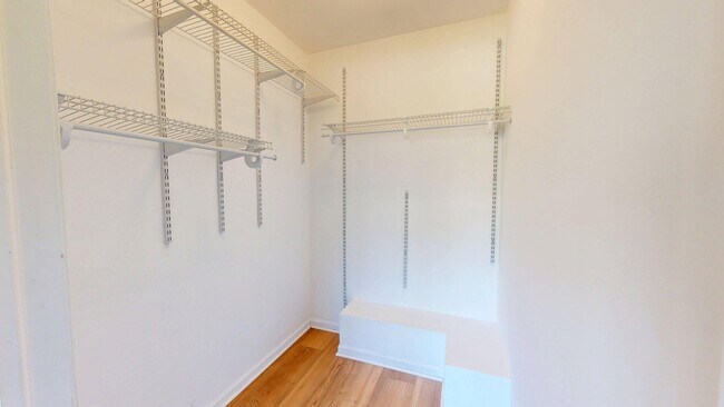 Building Photo - 1376 Addington Ln