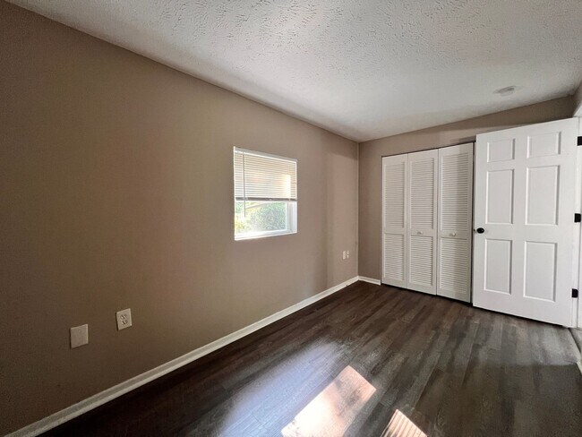Building Photo - 8675 Edson Rd