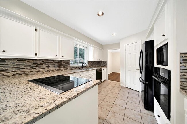 Building Photo - 3939 Fawn Creek Dr
