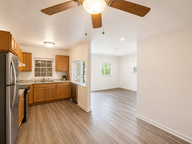 Building Photo - 5527 Bryson Dr
