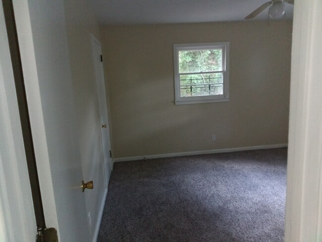 Building Photo - 2939 Urban Ave