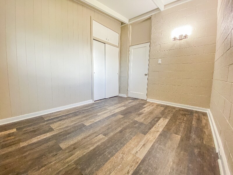 Building Photo - 385 Kahoolawe St