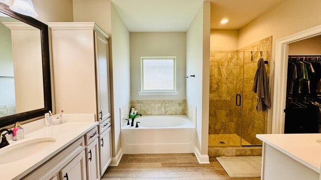Building Photo - 6947 Osprey Dr