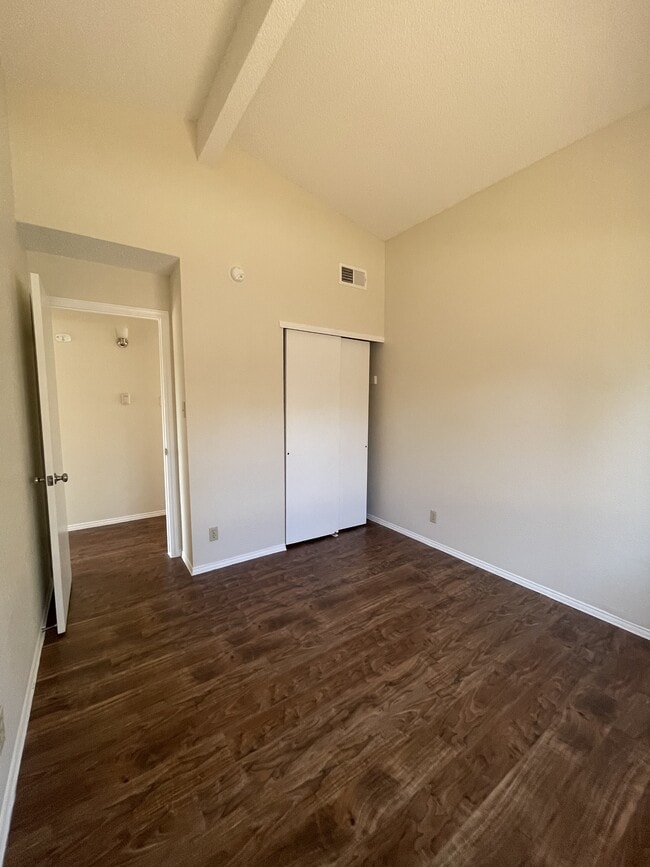 Building Photo - 1540 Raphael Cir