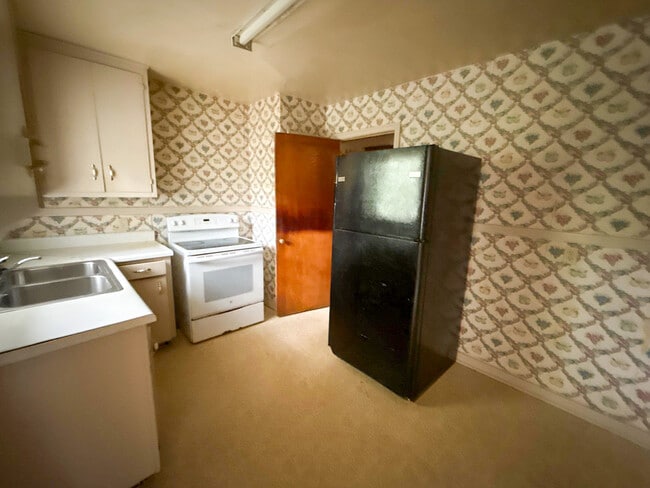 Building Photo - 4005 Oaklawn Dr