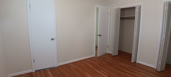 Building Photo - Christiansburg, 3 BR / 2 BA, Available Now