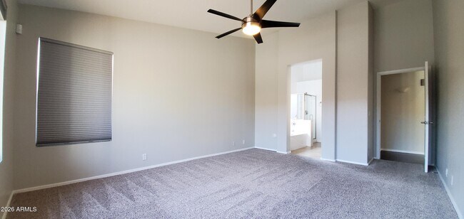 Building Photo - 4117 W Menadota Dr