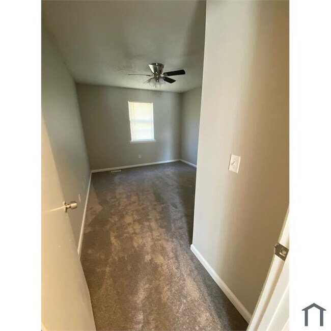 Building Photo - 112 Woodberry Ct