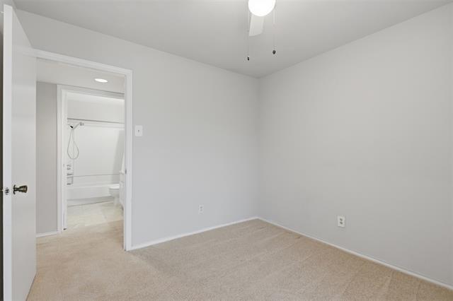 Building Photo - 5909 Lake Hubbard Pkwy