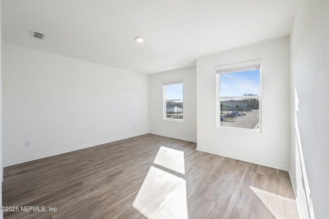 Building Photo - 66 Pamplona Dr