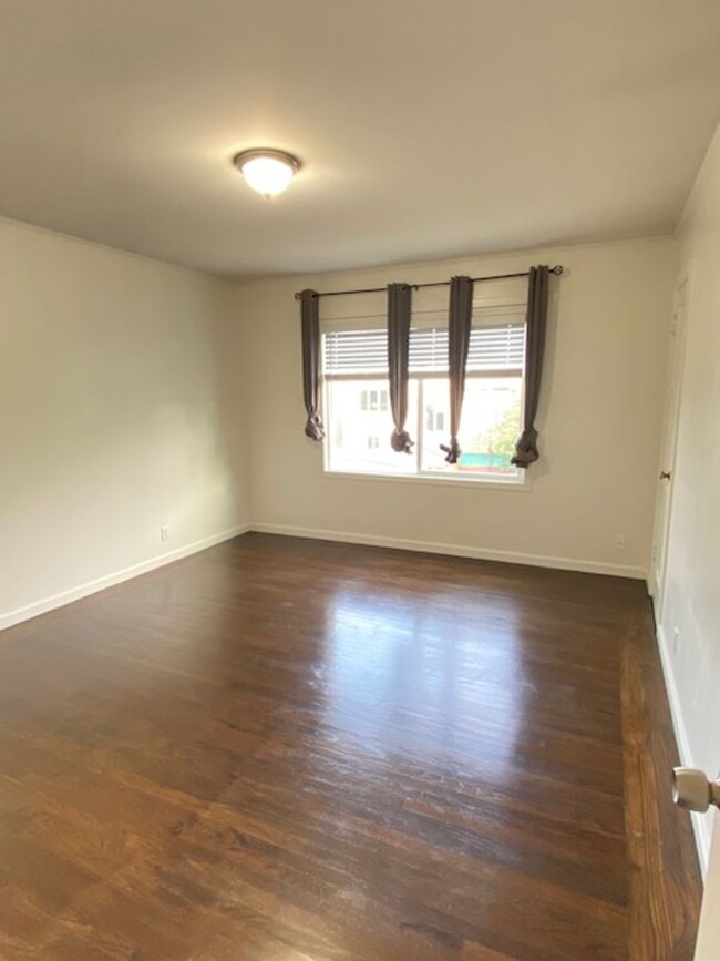 Building Photo - 3Bed/2Ba Single Family Home in Daly City -...