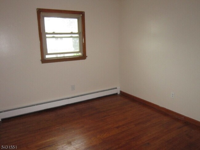 Building Photo - 138 Haverhill Ave
