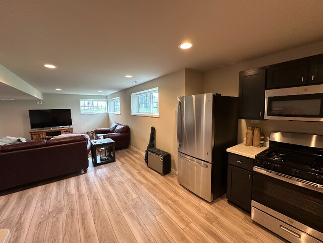 Building Photo - 10611 Coneflower Ct