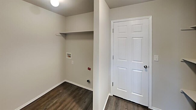 Building Photo - 1825 Melanie Dr