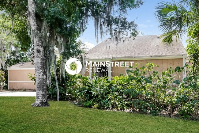 Building Photo - 3 Bedroom Pet-Friendly Home in Fort Pierce...