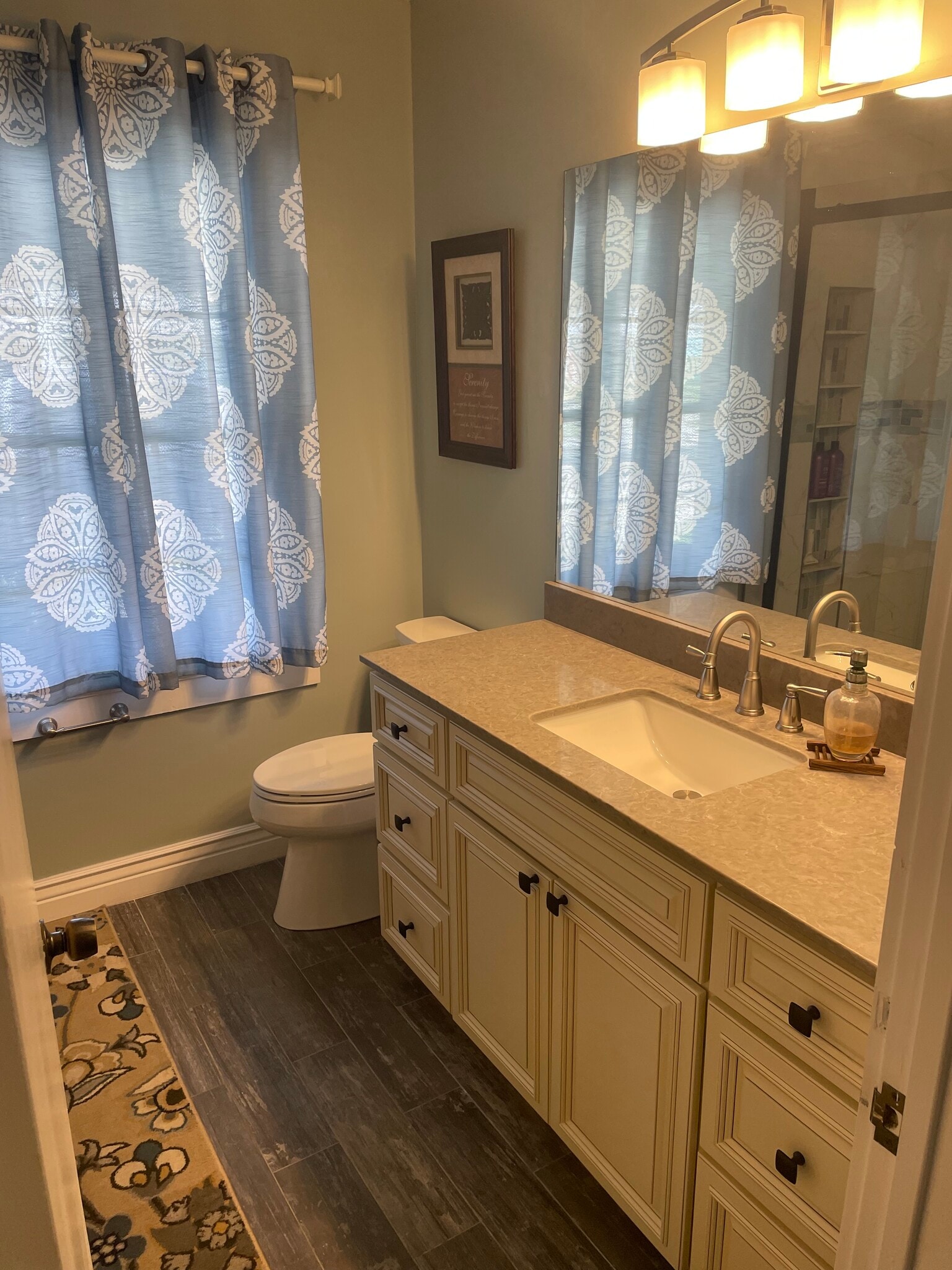 Building Photo - 107 E Melbourne Ave