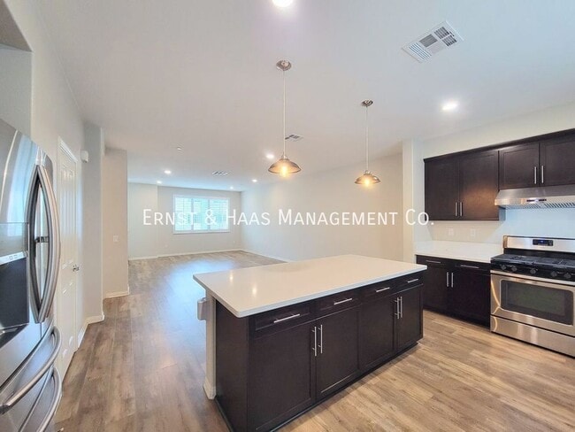 Building Photo - 14414 Strawberry Ln