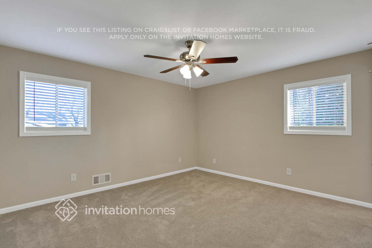 Building Photo - 5801 Oakleaf Dr
