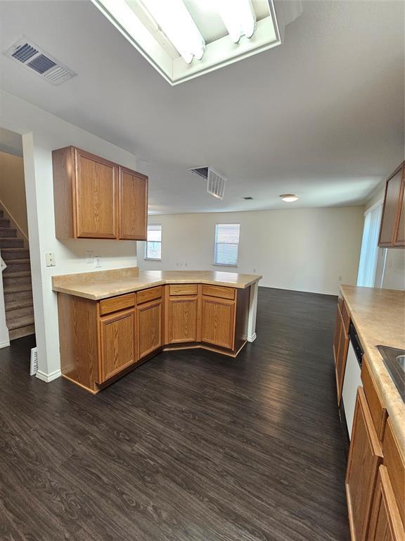 Building Photo - 7020 Doyal Dr