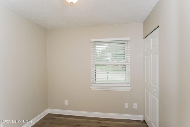 Building Photo - 10901 Altsheler Pl