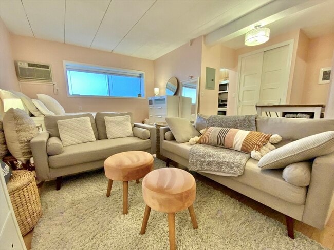 Building Photo - 995 Massachusetts Ave